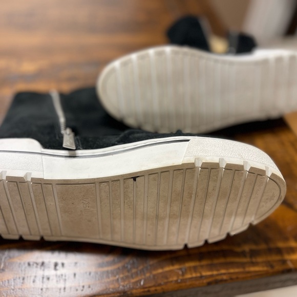 JSlides - Picture 4 of 4